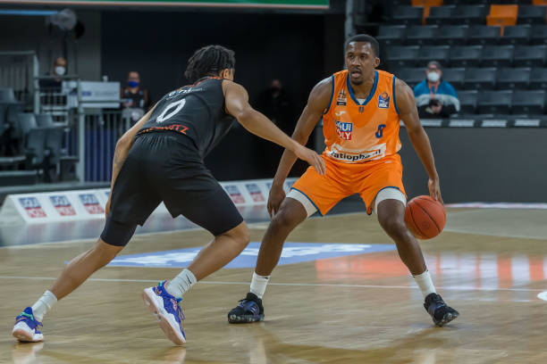 从林良铭出 从林良铭出