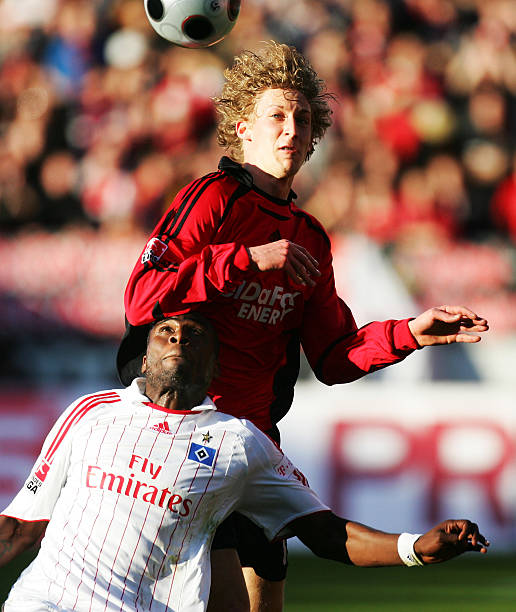 达且足球文 达且足球文