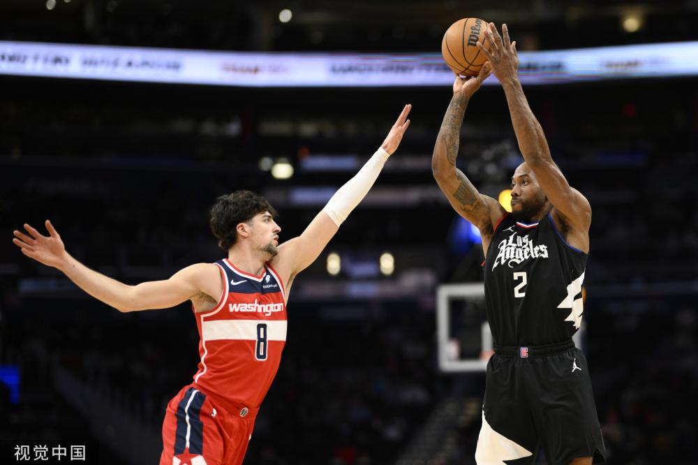 场上的每一 场上的每一